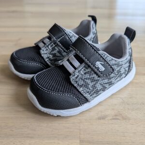 See Kai Run Basics Mesh Active Sneakers (Toddler size 6)